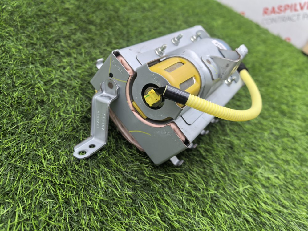 подушка безопасности панели приборов, 4000 рублей, Красноярск