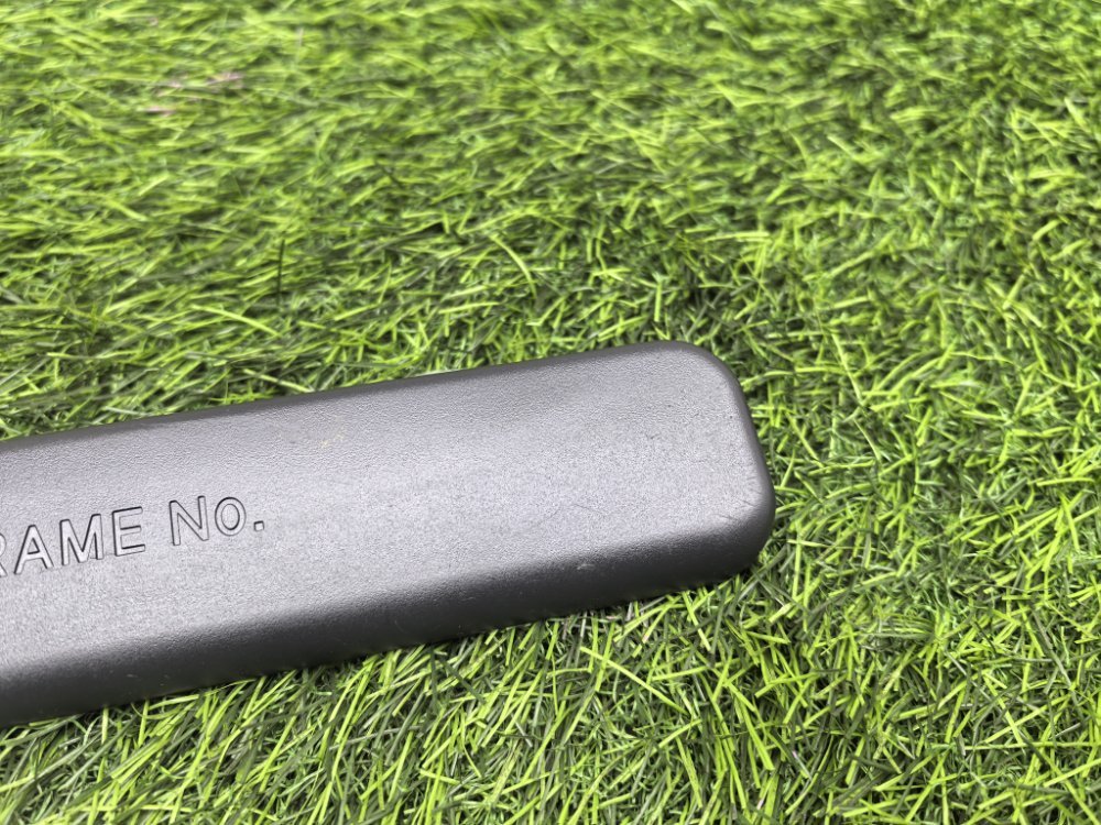 крышка номера кузова, 1000 рублей, Красноярск