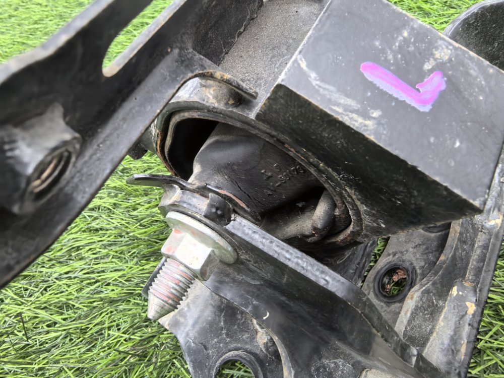 Подушка двигателя, 2500 рублей, Красноярск