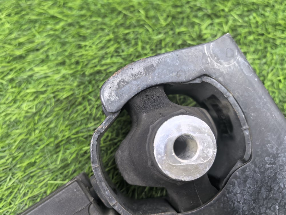 Подушка двигателя, 2000 рублей, Красноярск