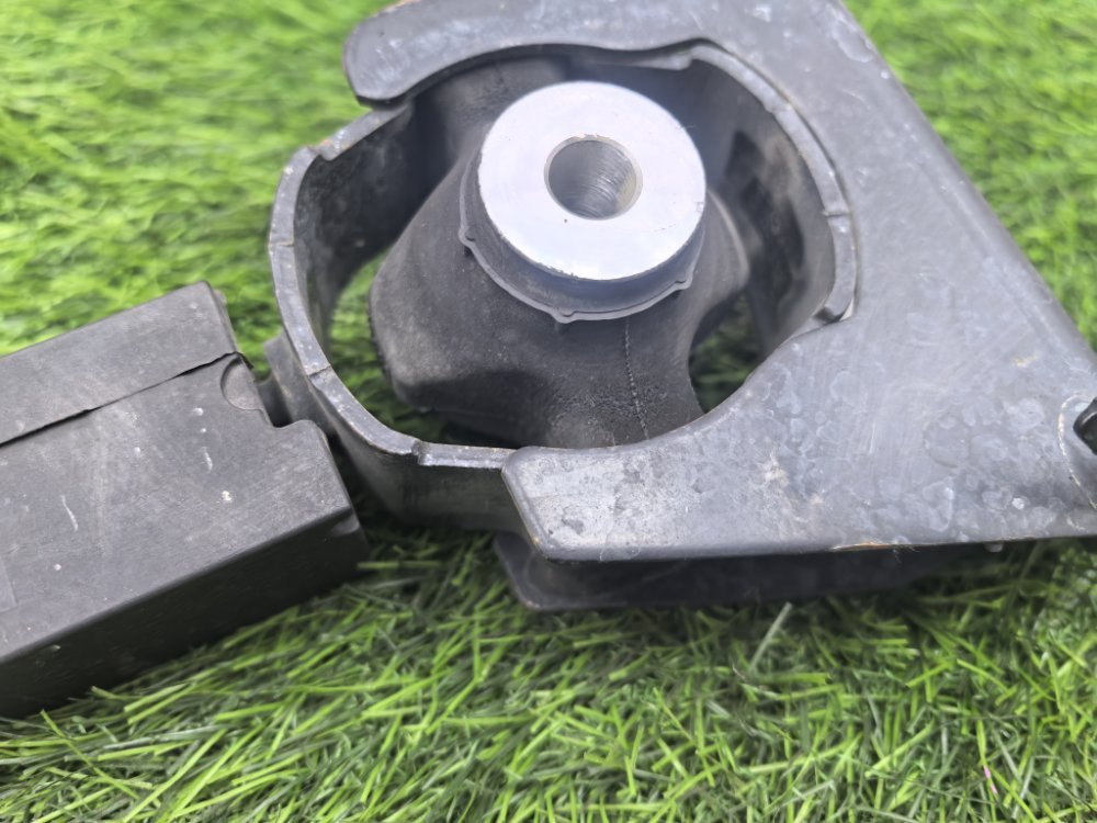 Подушка двигателя, 2000 рублей, Красноярск