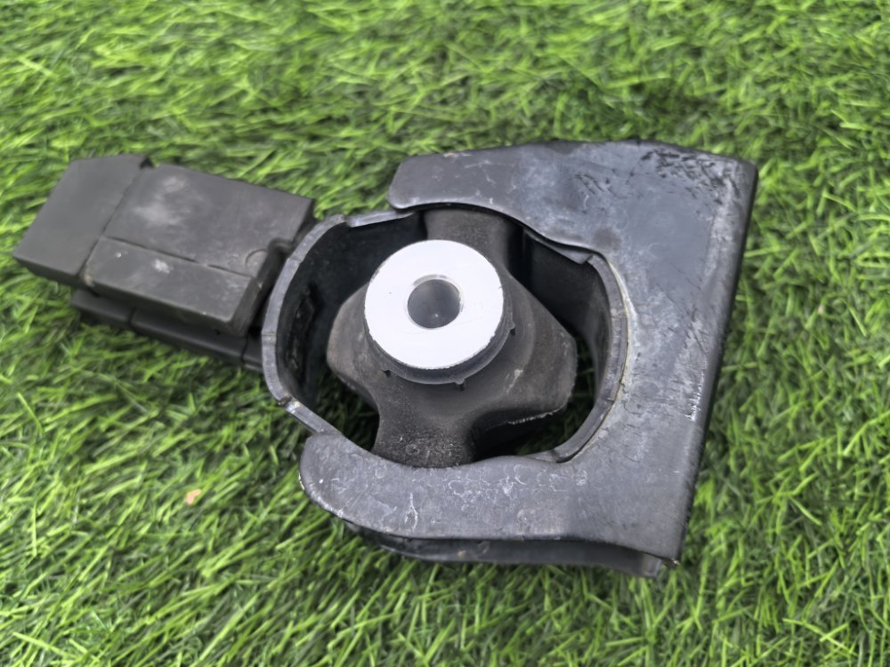 Подушка двигателя, 2000 рублей, Красноярск