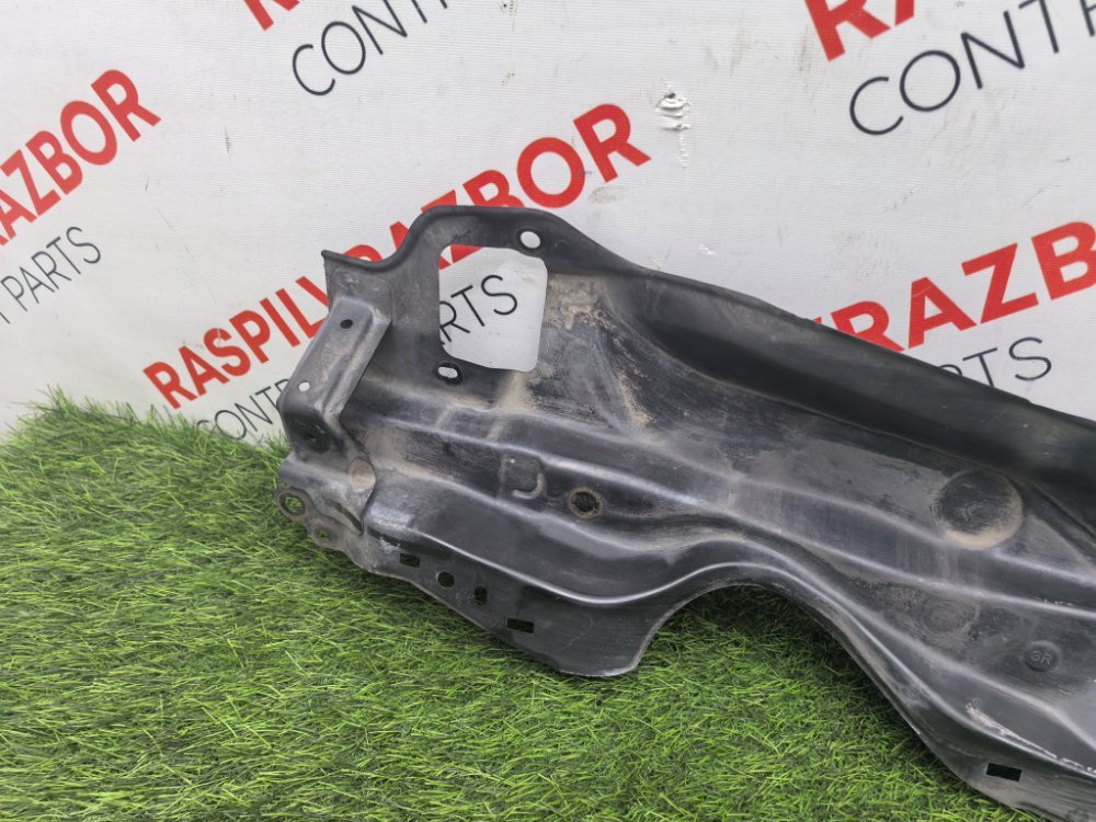 решетка, жабо под дворники, 1000 рублей, Красноярск