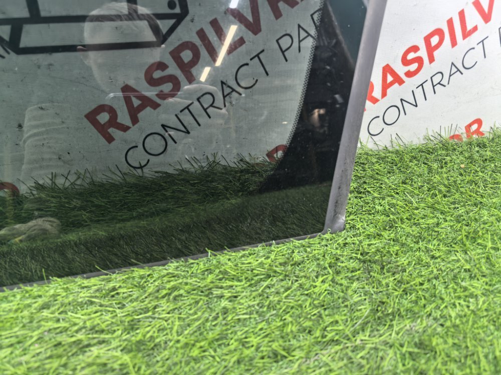 стекло боковое, 1500 рублей, Красноярск