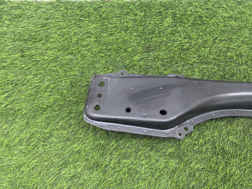 Балка продольная под ДВС, 1000 рублей, Красноярск