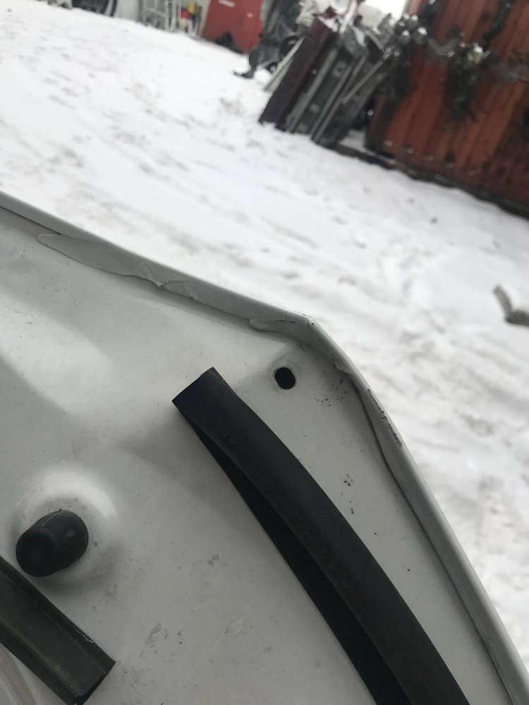 Капот, 65000 рублей, Красноярск