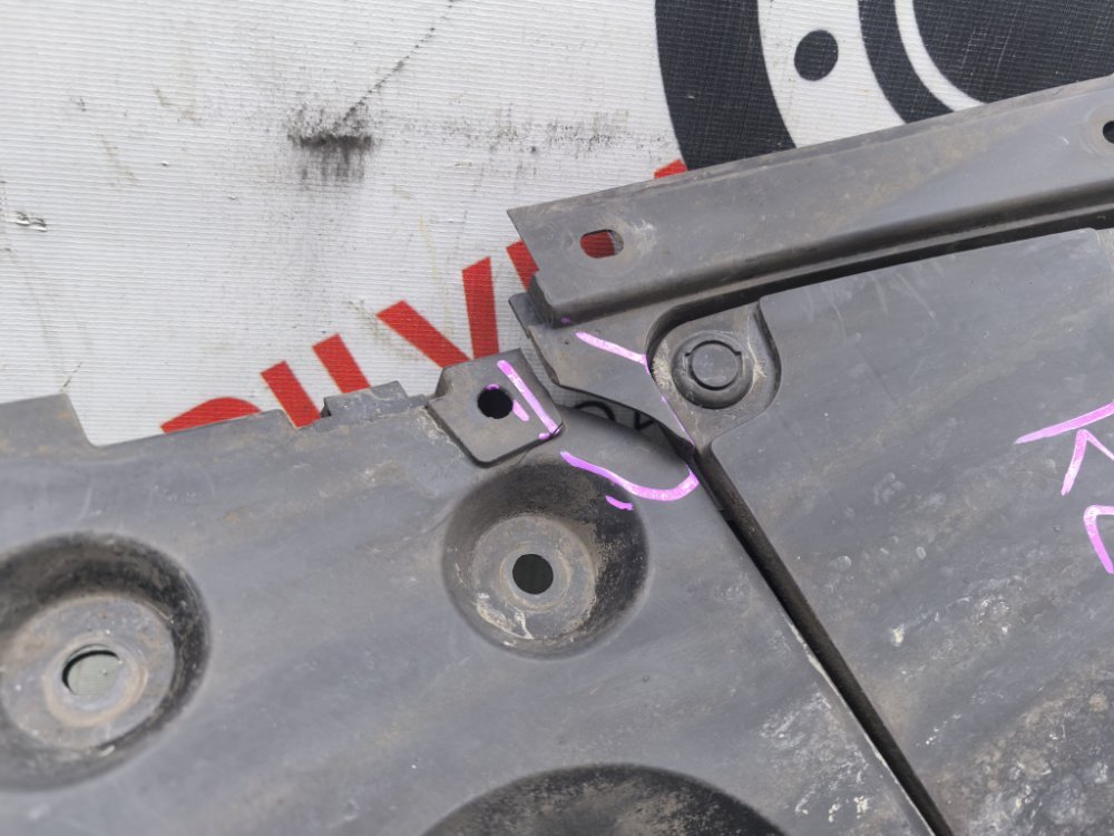 Подкрылок, 1100 рублей, Красноярск