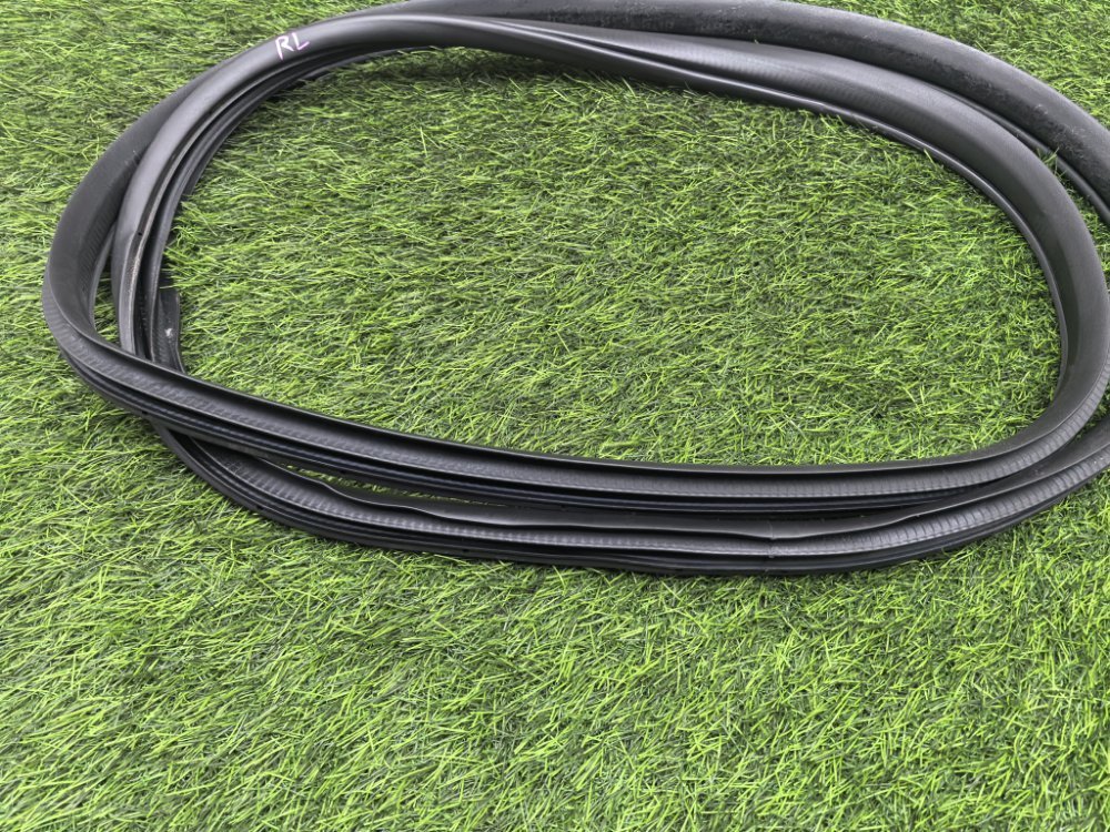 уплотнитель двери, 1500 рублей, Красноярск