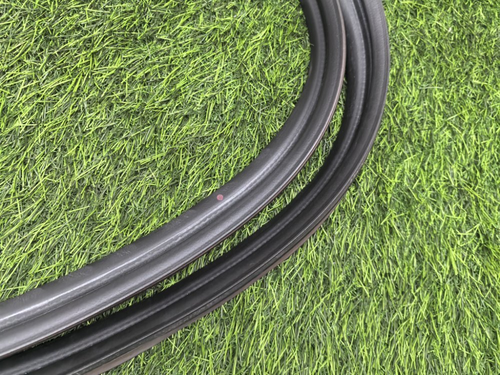 уплотнитель двери багажника, 800 рублей, Красноярск