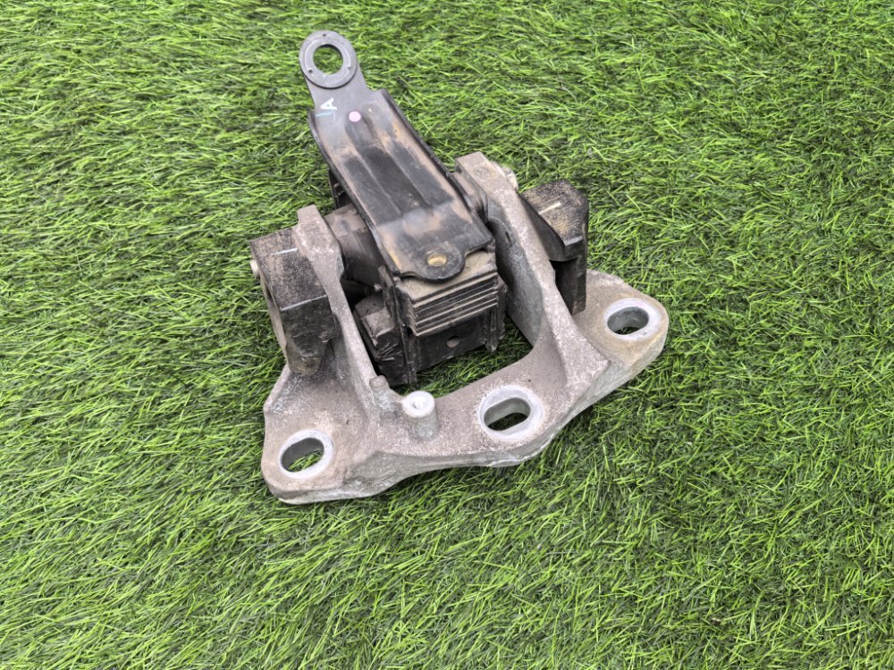 Подушка двигателя, 2800 рублей, Красноярск