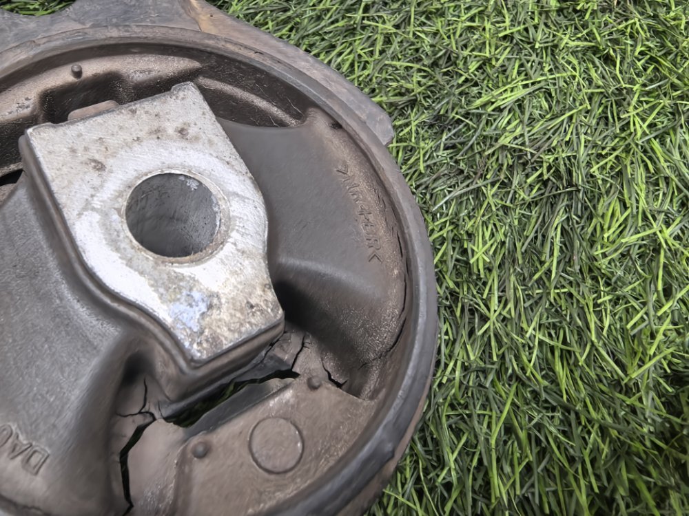 Подушка двигателя, 1900 рублей, Красноярск