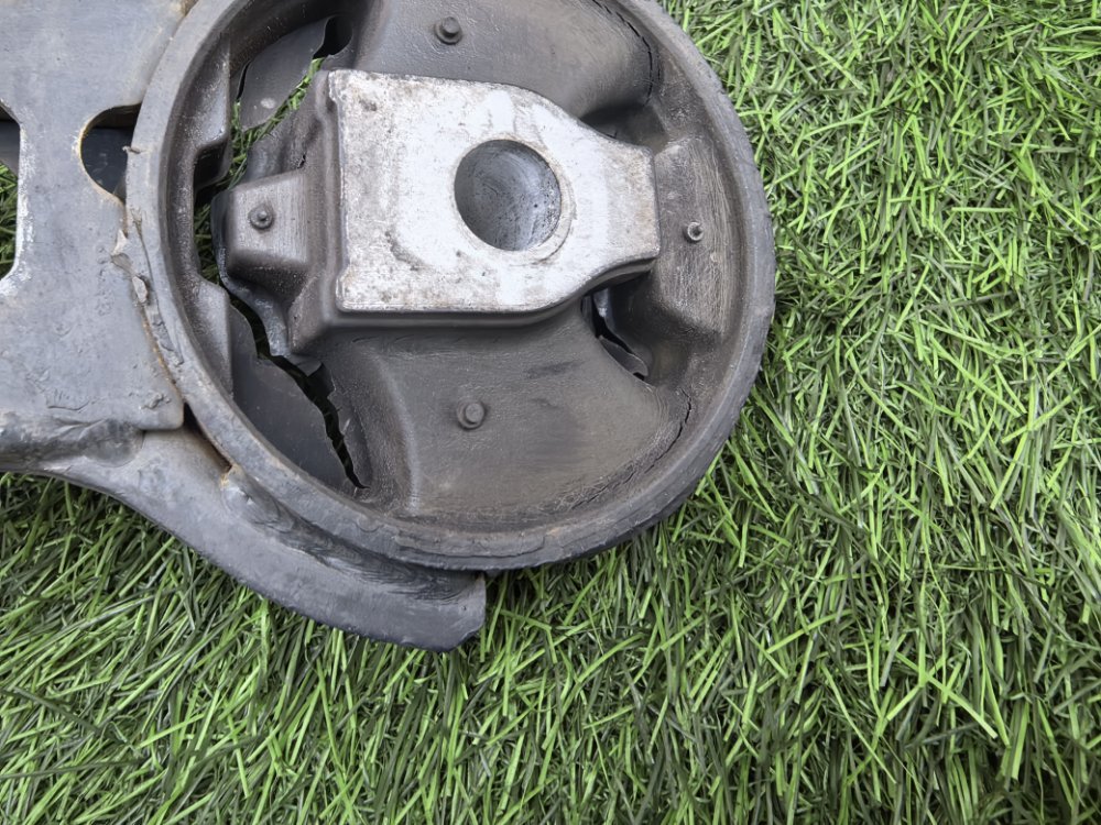 Подушка двигателя, 1900 рублей, Красноярск