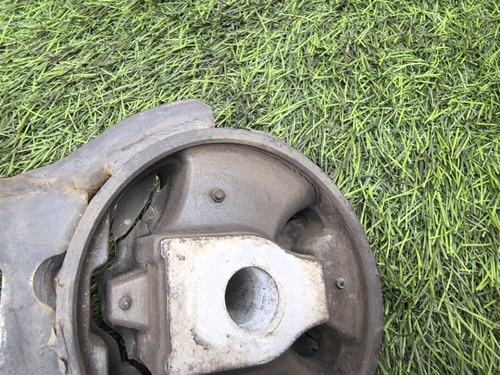 Подушка двигателя, 1900 рублей, Красноярск