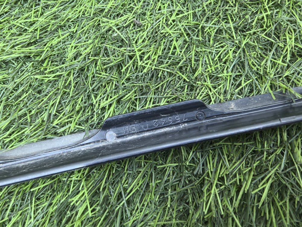 Молдинг стекла, 1100 рублей, Красноярск