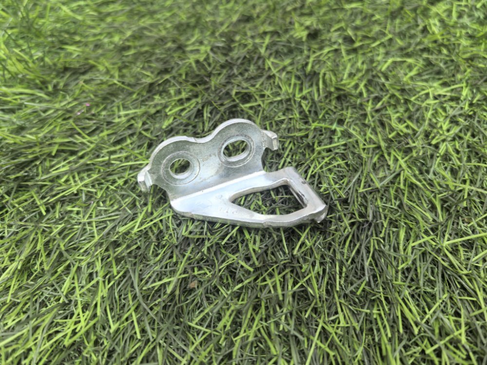 Петля двери багажника, 1800 рублей, Красноярск