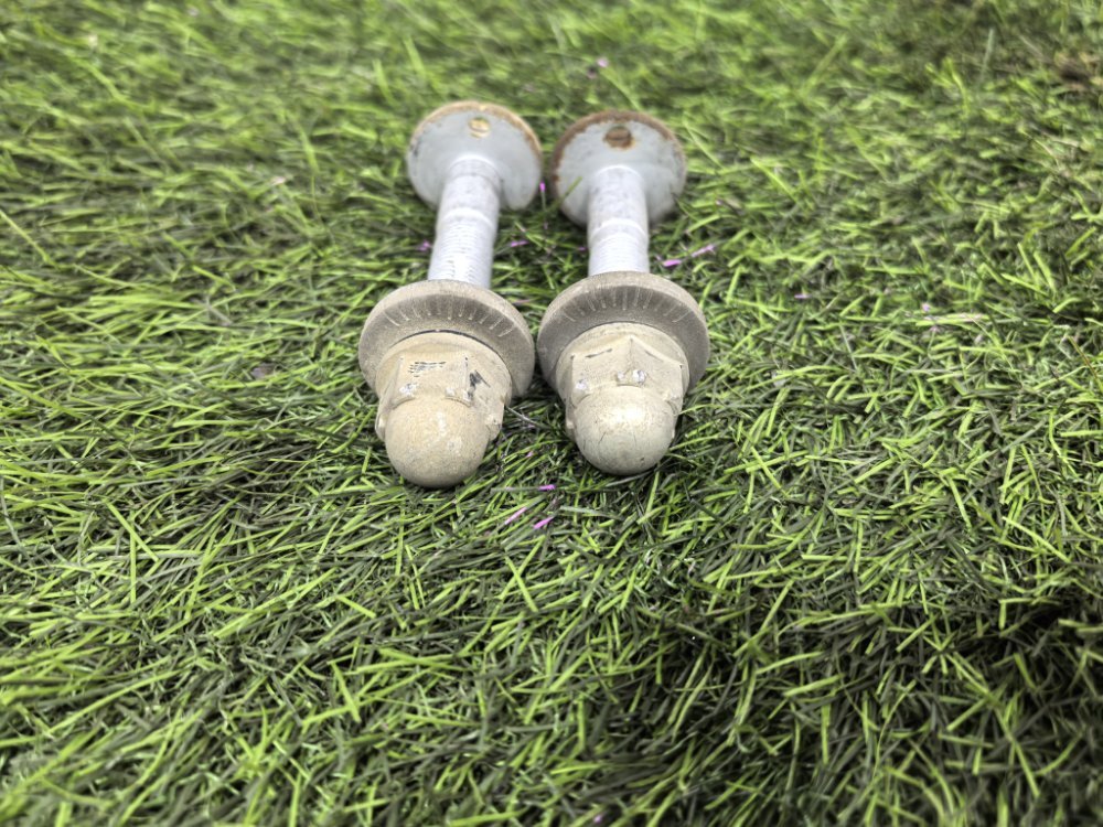 Болт развальный, 1100 рублей, Красноярск