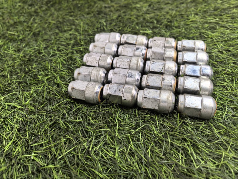Гайка колесная, 2000 рублей, Красноярск