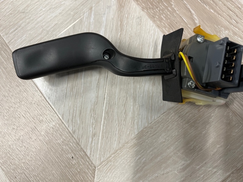 Подрулевой переключатель дворников, 1500 рублей, Молоково