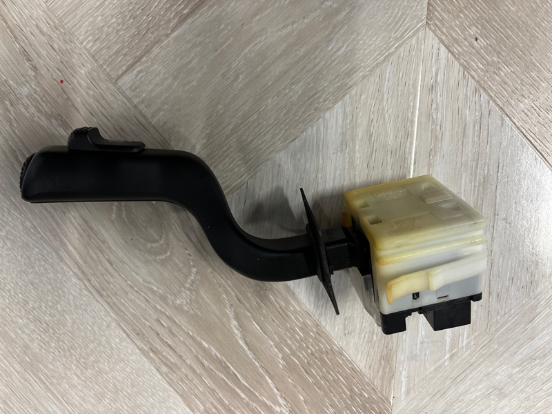 Подрулевой переключатель дворников, 1500 рублей, Молоково