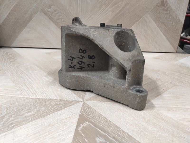 Кронштейн опоры двигателя, 1000 рублей, Молоково