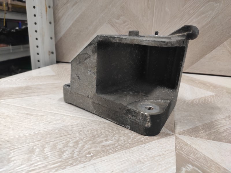 Кронштейн опоры двигателя, 1000 рублей, Молоково