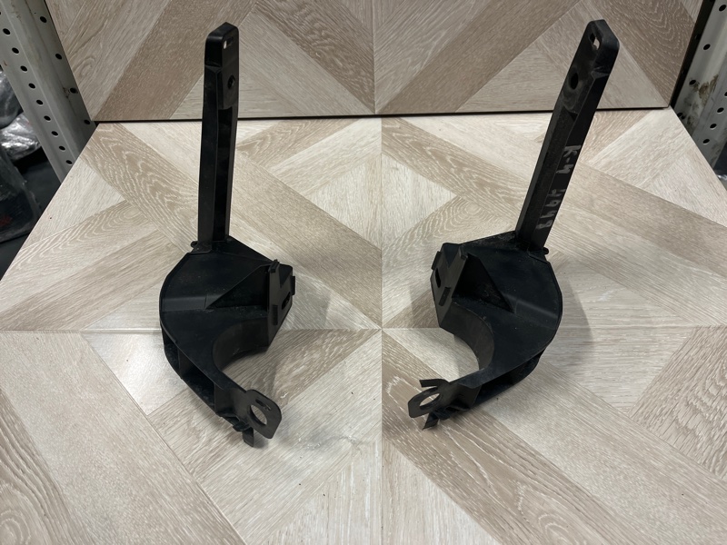 Кронштейн усилителя бампера, 2000 рублей, Молоково