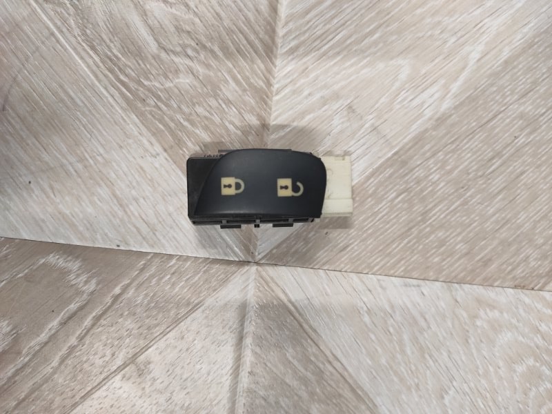 Кнопка, 500 рублей, Молоково