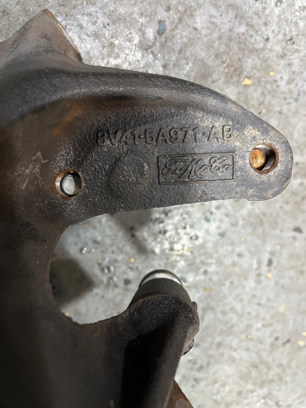 Кулак поворотный, 3500 рублей, Молоково