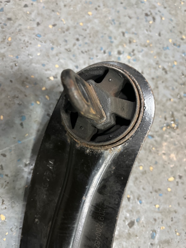 Рычаг подвески нижний, 6500 рублей, Молоково