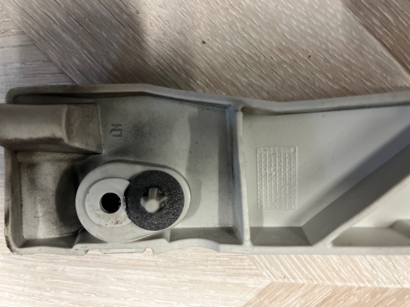 Кронштейн усилителя бампера, 1000 рублей, Молоково