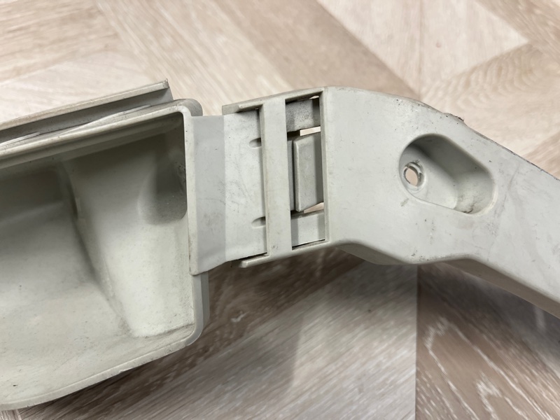 Кронштейн усилителя бампера, 2500 рублей, Молоково