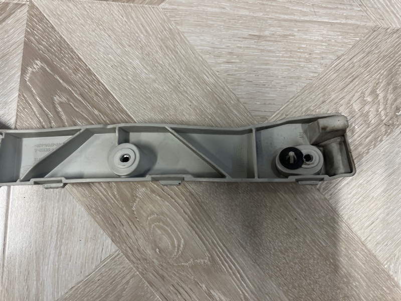 Кронштейн усилителя бампера, 2500 рублей, Молоково