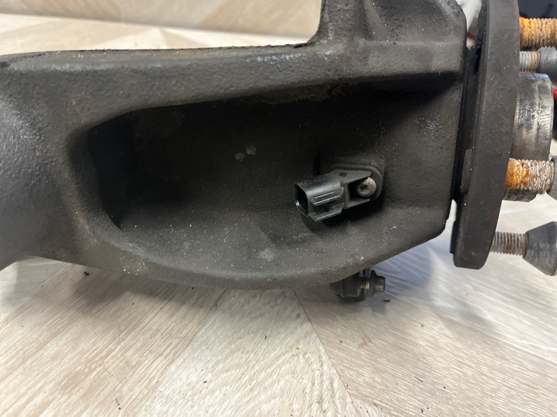 Кулак поворотный, 5000 рублей, Молоково