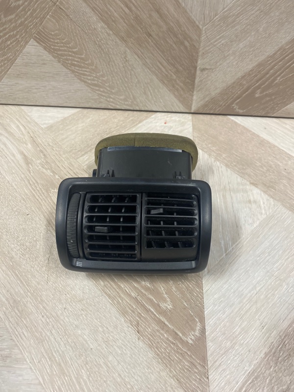 Дефлектор воздушный, 2000 рублей, Молоково