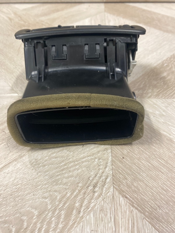 Дефлектор воздушный, 2000 рублей, Молоково