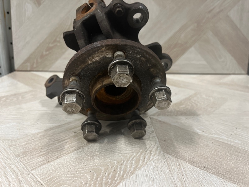 Кулак поворотный, 5900 рублей, Молоково