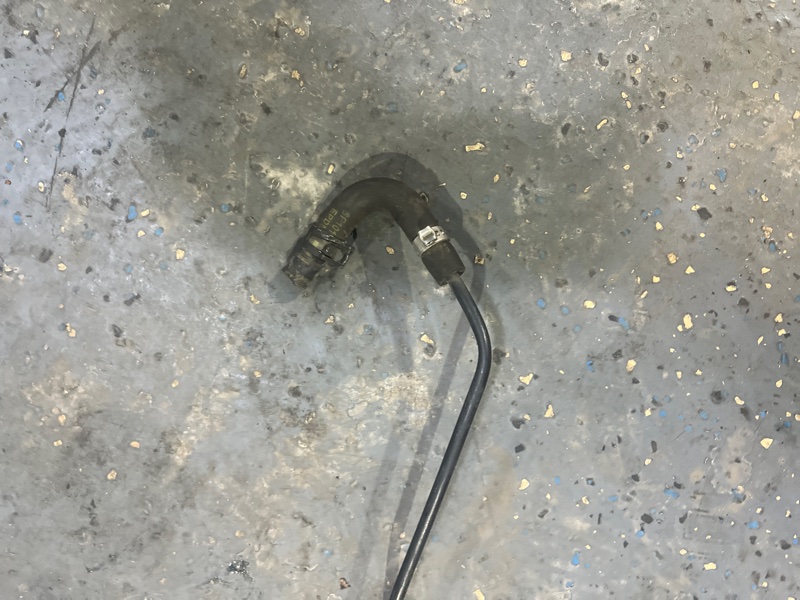 Патрубок системы охлаждения, 4500 рублей, Молоково