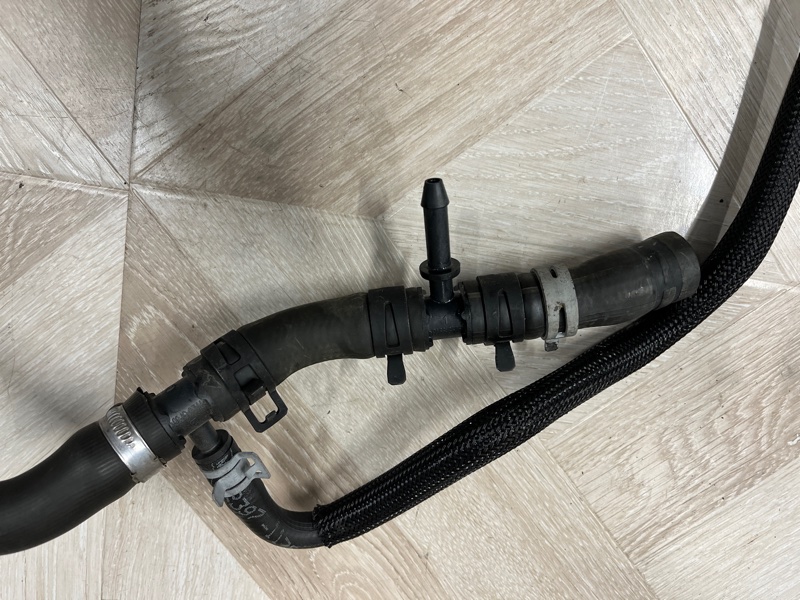 Патрубок системы охлаждения, 6900 рублей, Молоково