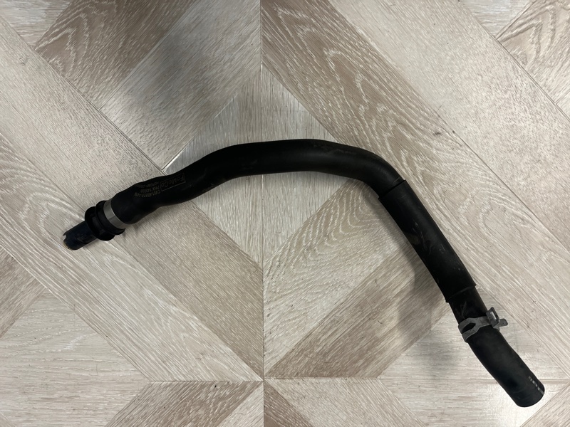 Патрубок системы охлаждения, 1500 рублей, Молоково