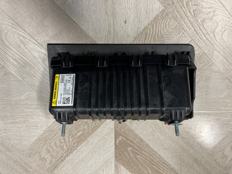 Подушка безопасности в колени, 14500 рублей, Молоково