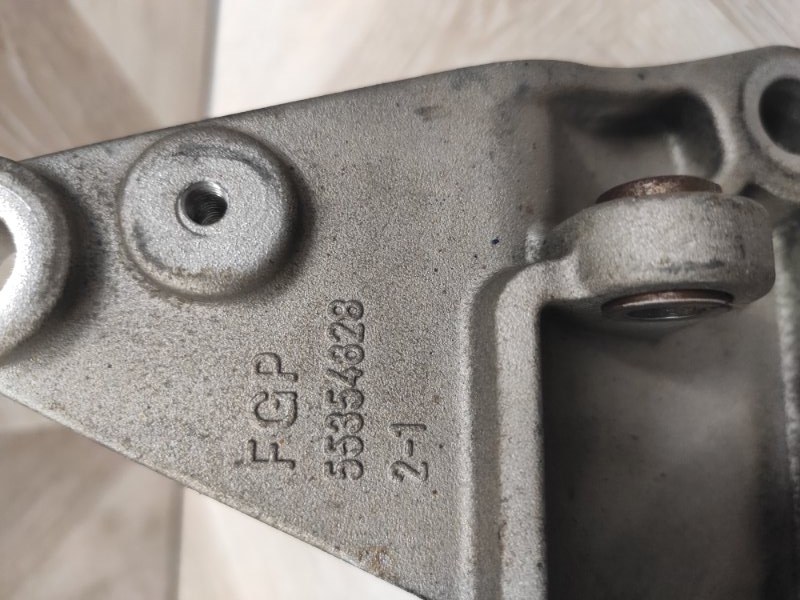 Кронштейн гидроусилителя руля, 1500 рублей, Молоково