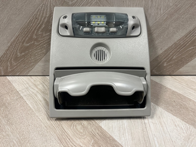 Плафон подсветки салона, 2500 рублей, Молоково