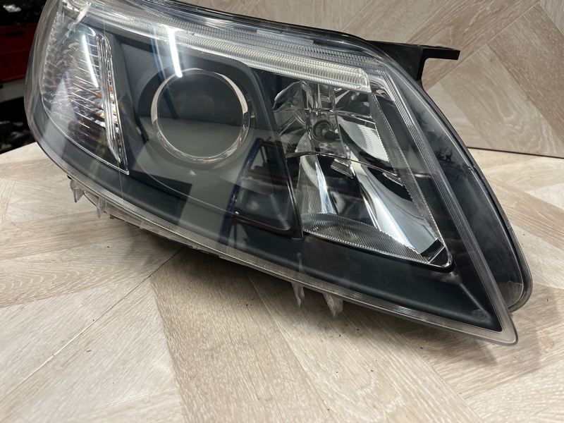 Фара ксеноновая, 18000 рублей, Молоково