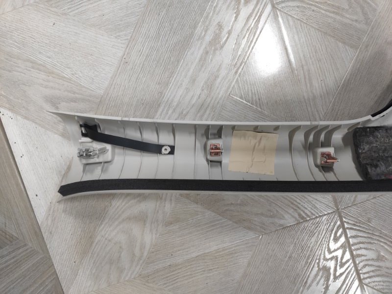 Накладка стойки лобового стекла, 1000 рублей, Молоково