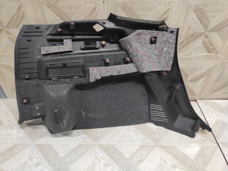 Обшивка багажника, 2000 рублей, Молоково