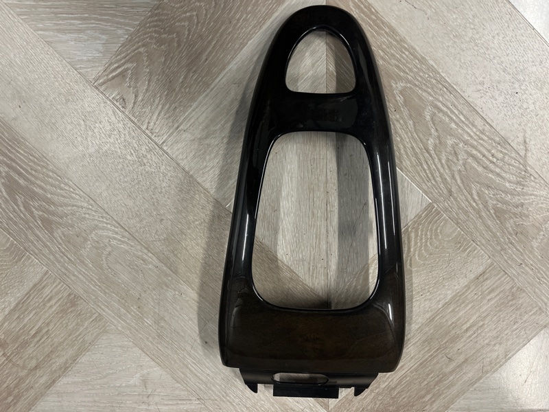 Накладка в салоне, 2500 рублей, Молоково