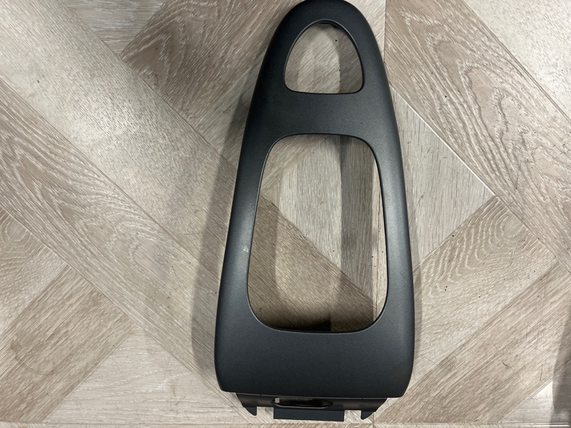 Накладка в салоне, 2500 рублей, Молоково