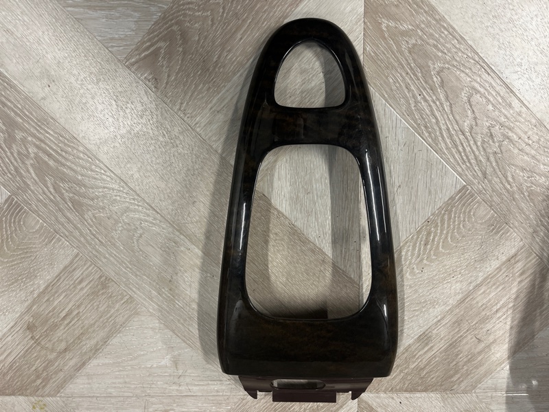 Накладка в салоне, 2500 рублей, Молоково