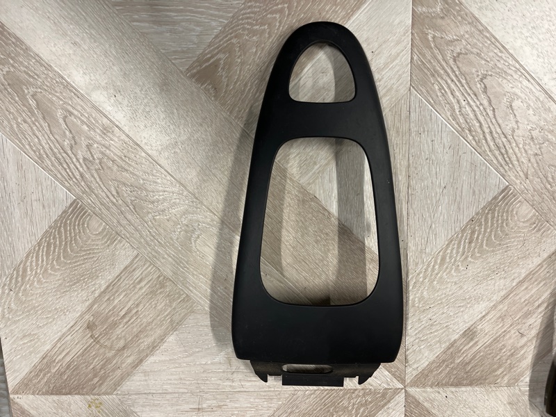 Накладка в салоне, 2500 рублей, Молоково