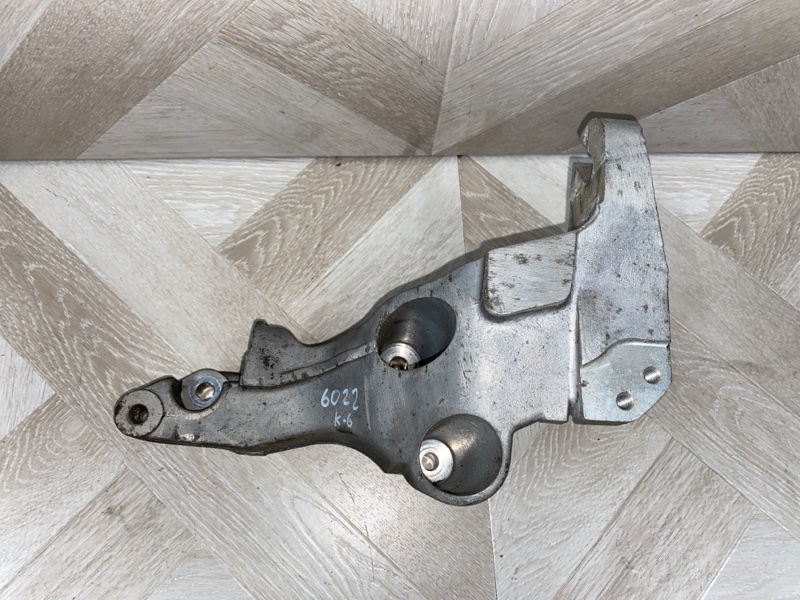 Кронштейн двигателя, 800 рублей, Молоково